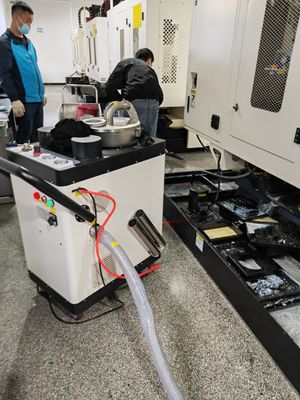 Centrale di lavorazione CNC Pulizzatore del serbatoio del liquido di raffreddamento 220V Sistema di filtrazione del liquido di raffreddamento della macchina