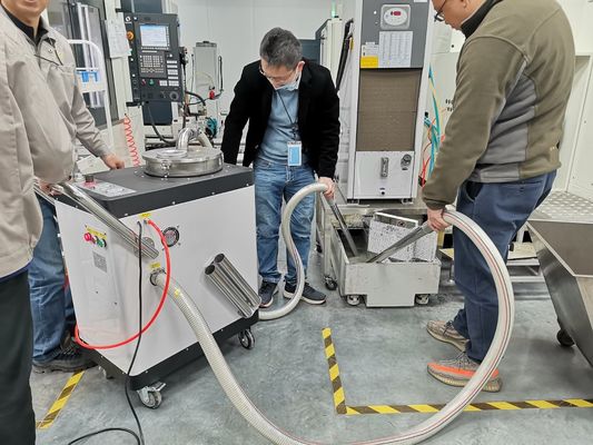 8000L/H CNC Slag Cleaning Machine Tool Equipaggiamento per la rimozione di fanghi